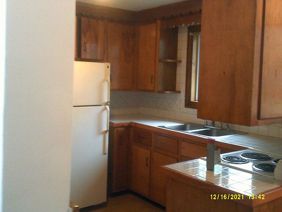 4th image of 43 Davis St #Basement