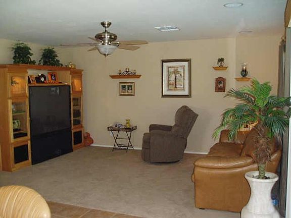 5th image of 2083 N ST FRANCIS Place