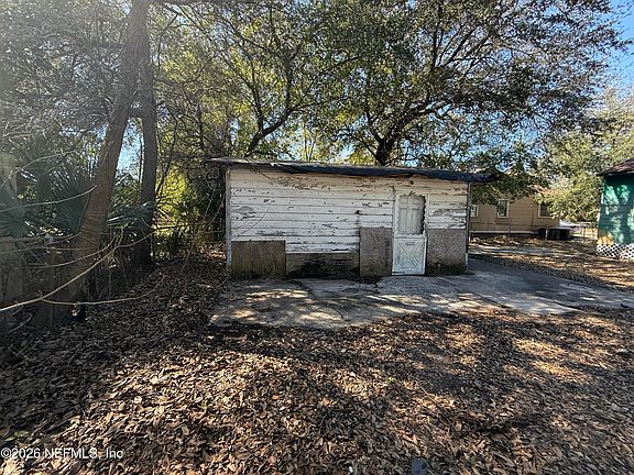 5th image of 1918 E 27TH Street