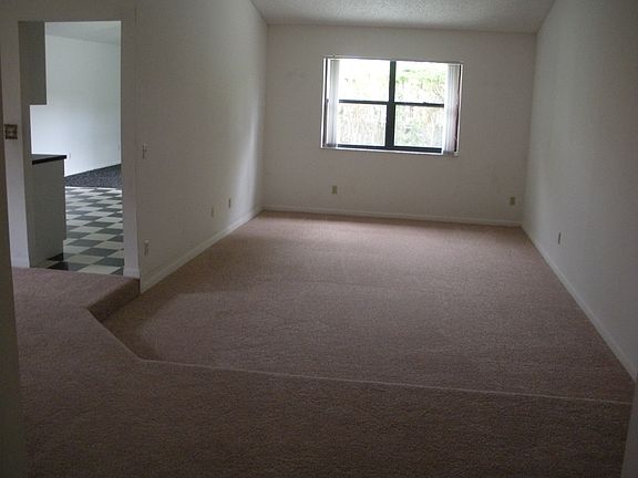 5th image of 12307 NW 26th Ct