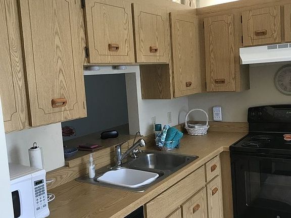 2nd image of 1109 Squirrel Nest Ln