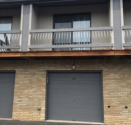 5th image of 30 Spencer St #211