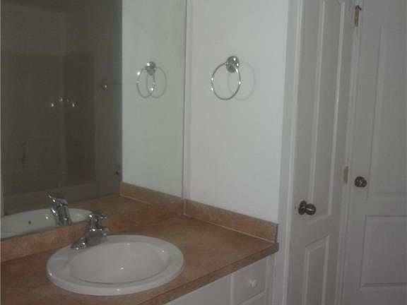 Home For Sale In Lehigh Acres