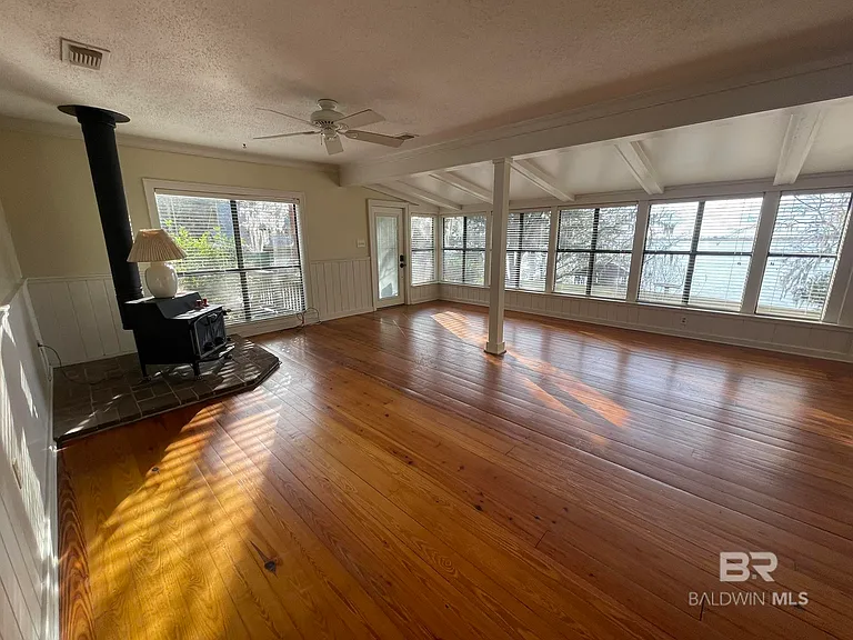 6621 Purvis Rd — Photo 5