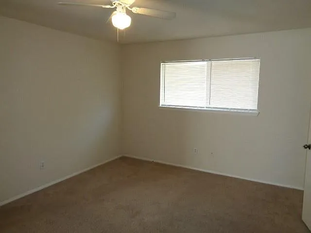 15426 Swan Creek Dr — Photo 4