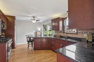 Glendale Ct-S0407-018.jpg