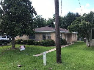 205 Tyler St, Tomball, TX 77375