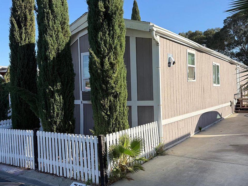 1st image of 733 Treasure Drive
