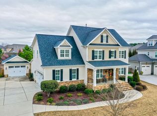 126 Sunset Bluffs Dr, Fuquay Varina, NC 27526