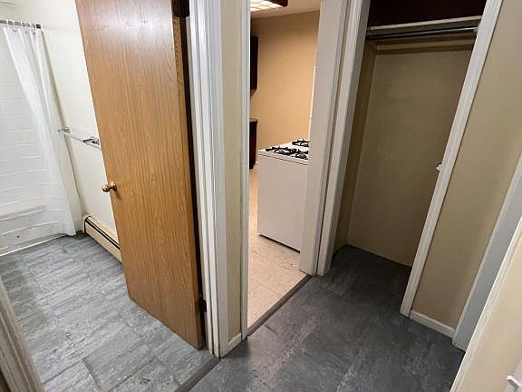 5th image of 20 E Empire St APT 5