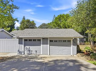 3266 Amethyst Dr, Shingle Springs, CA 95682