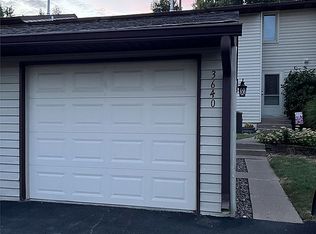 3640 Cedarwood Ct, Bettendorf, IA 52722