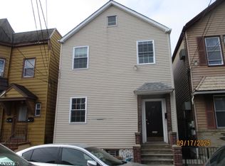 63 Warwick St, Newark City, NJ 07105