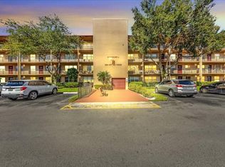 850 SW 133rd Ter APT 112B, Pembroke Pines, FL 33027