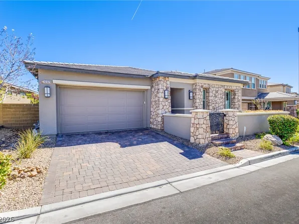 12329 Middle Creek St, Las Vegas, NV 89138