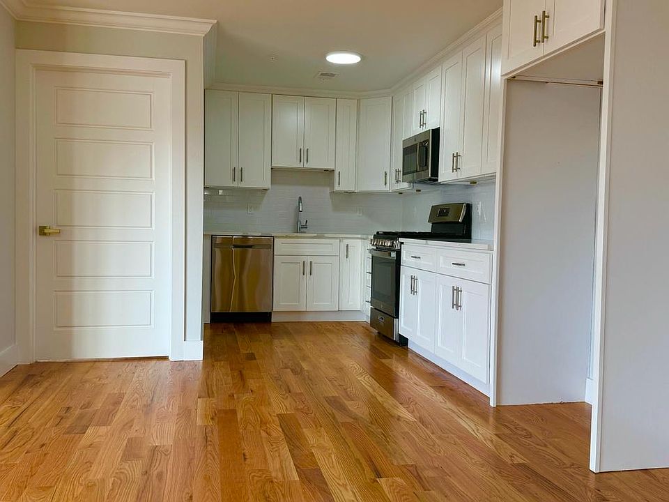 1st image of 62 Westfield Ave #101