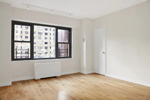 Rented by Compass | media 6