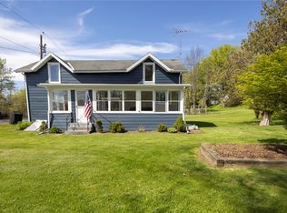 1442 Canandaigua Rd, Macedon, NY 14502