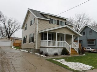 127 School St NE, Comstock Park, MI 49321