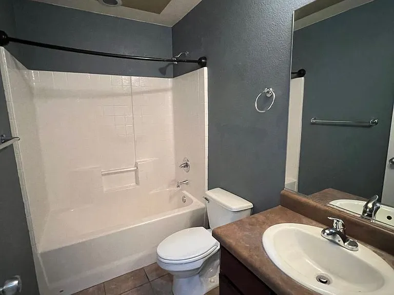 6565 E 33rd Ln — Photo 12