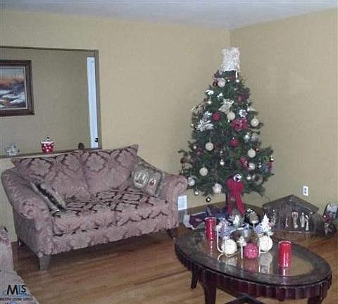 2nd image of 4870 Wolgast Dr