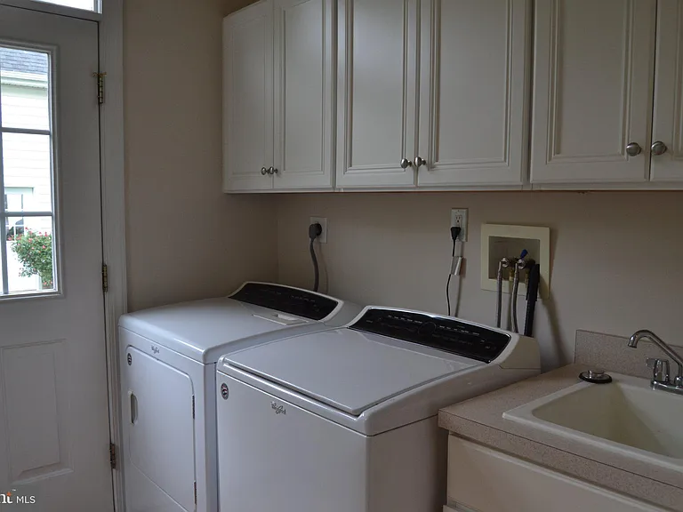 806 Wren Ln — Photo 28