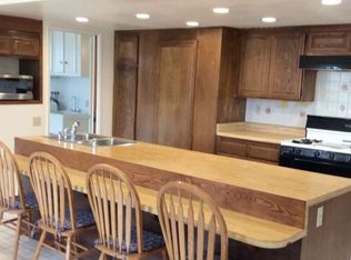 1946 S Hill Rd, Ventura, CA 93003