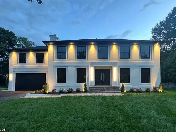 41 Pino Ct, Clifton City, NJ 07013