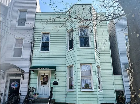 48 Hausman St, Brooklyn, NY 11222
