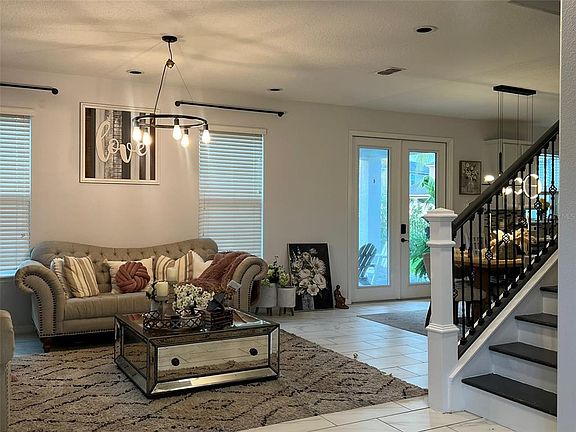 3rd image of 4862 SOUTHLAWN AVENUE