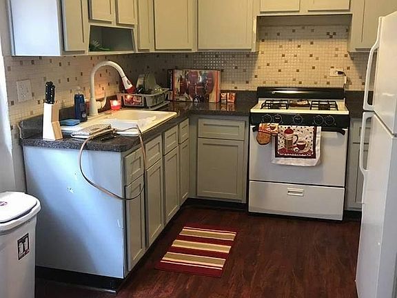 3rd image of 2026 N Harlem Ave APT 1R