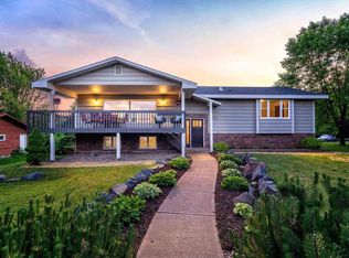 1353 Cliff Ave, Duluth, MN 55811