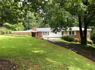1344 Jennie Ln, Lilburn, GA 30047