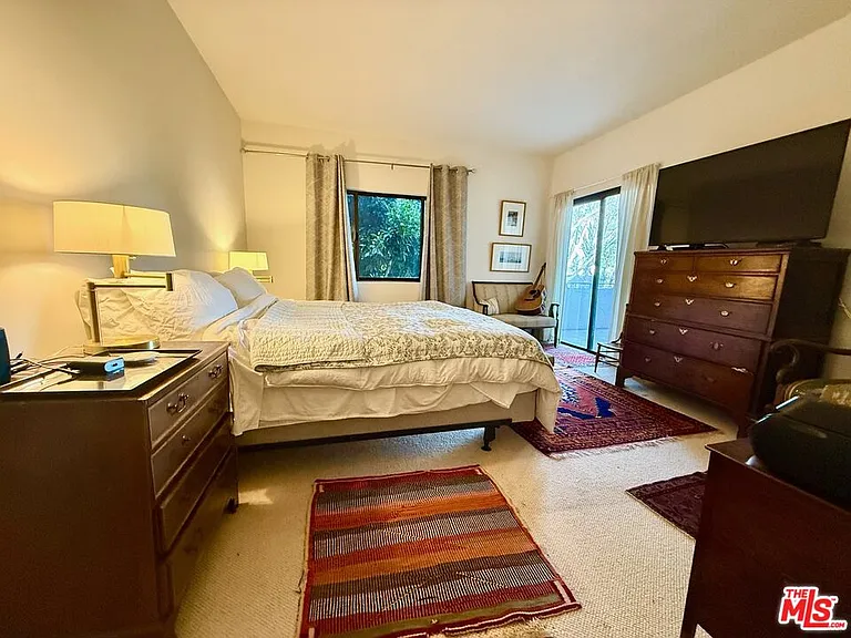 637 Wilcox Ave #2D — Photo 14