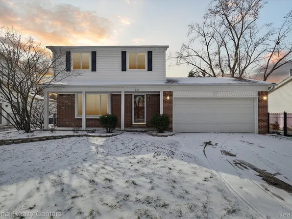 620 Georgetown St, Canton, MI 48188