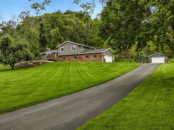 5th image of N5949 Park Dr