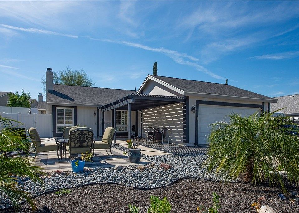 1st image of 10444 Charleston Dr