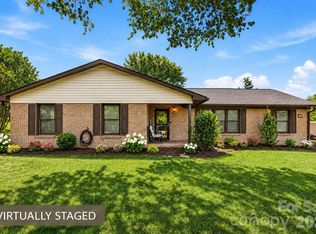 125 Southwood Park Rd, Mooresville, NC 28117