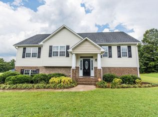 122 Drake Ln, Lexington, NC 27295