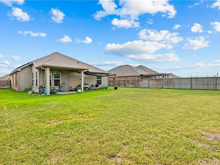 8130 Osprey St — Photo 1