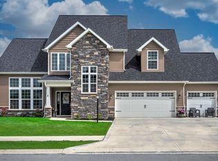 12390 Speranza Dr, Fort Wayne, IN 46818