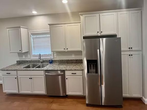 3rd image of 115 Vinnie Ave