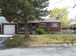 9769 S Silica Dr, Sandy, UT 84094