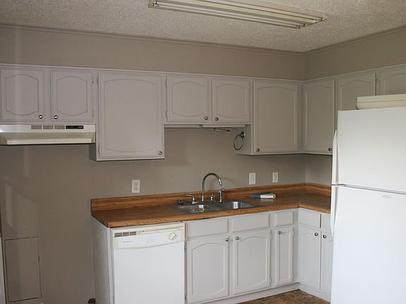 4th image of 336 Cherokee Cir