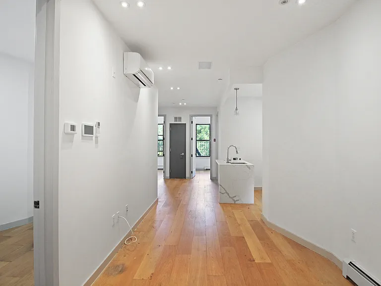 635 Sterling Pl #3B — Photo 4