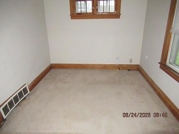 3rd image of 5916 W Dixon STREET #5918