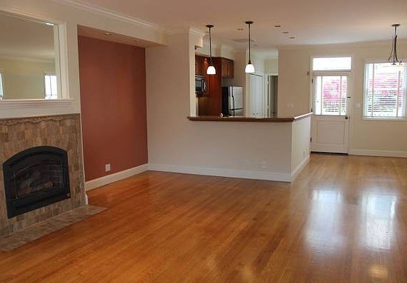 2nd image of 11 Blackstone Ct