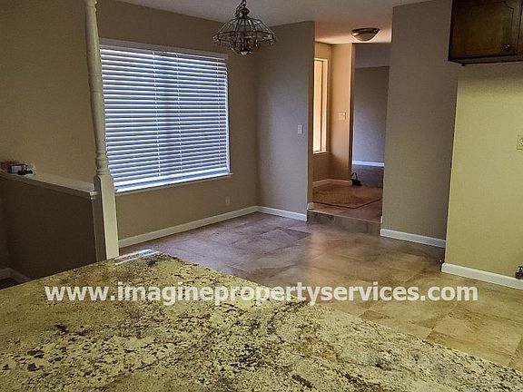 3rd image of 8221 Coast Oak Way