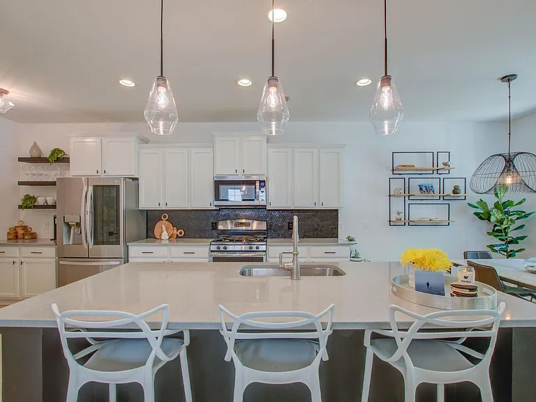 2137 Oyster Reef Ln — Photo 5