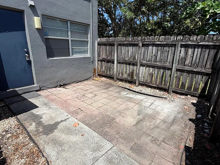 4700 NW 9th Ct #4700 — Photo 10